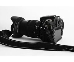 Canon EOS 90D DSLR with 18-135mm Lens